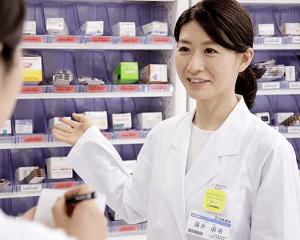 日本調剤社員女性の写真