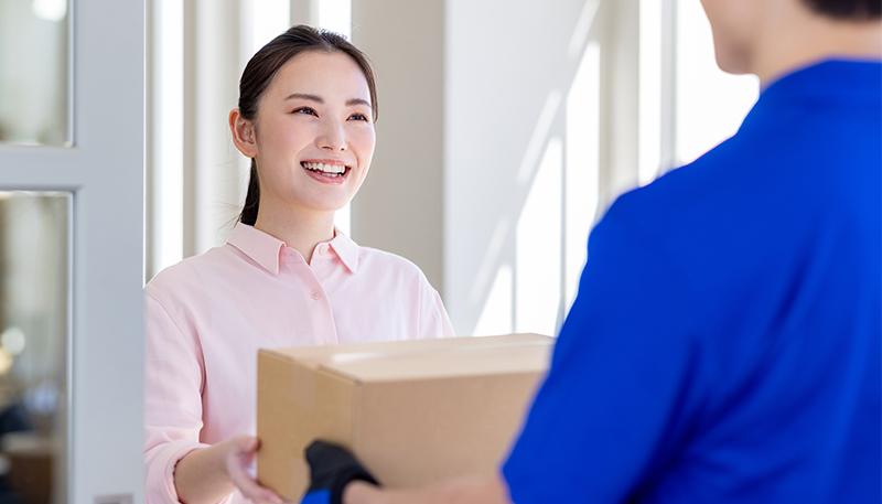 処方薬の配達など、広がる非対面での受け取りサービス。今後の動向を解説