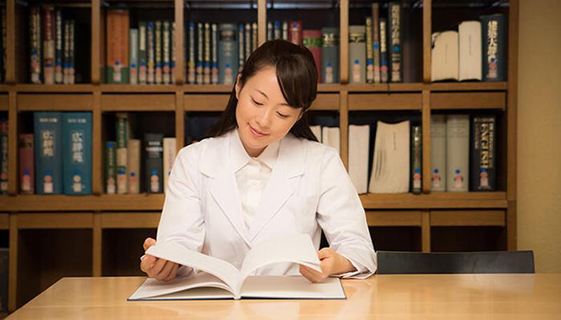 専門性を磨く資格7選!メリットや取得条件も紹介