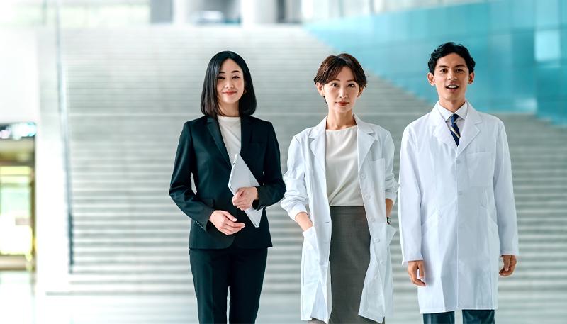 【薬剤師の働き方】人材派遣、紹介予定派遣、人材紹介...転職エージェントを活用した3つの就業方法とは？