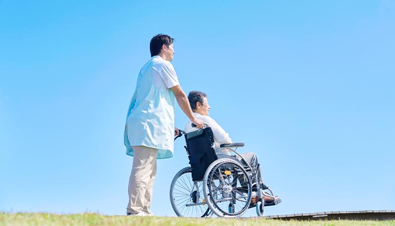 2025年問題とは？医療・介護への深刻な影響を解説