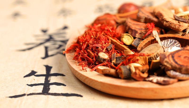 漢方アドバイザーと漢方薬・生薬認定薬剤師との違