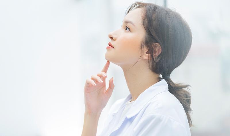 年収アップを考えている女性薬剤師は転職も視野に