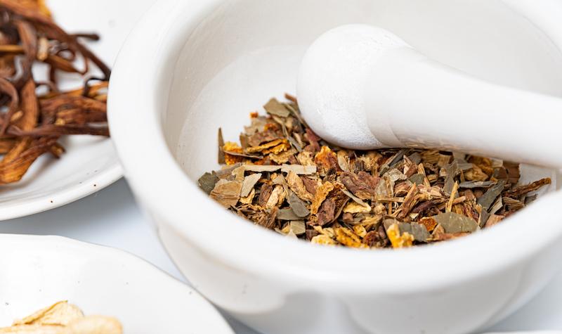 漢方薬剤師としてのキャリアパス