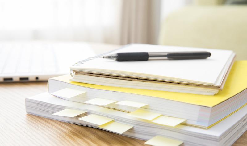 【若手薬剤師必見】勉強方法や継続のコツを解説！おすすめの参考書やスマホアプリも紹介