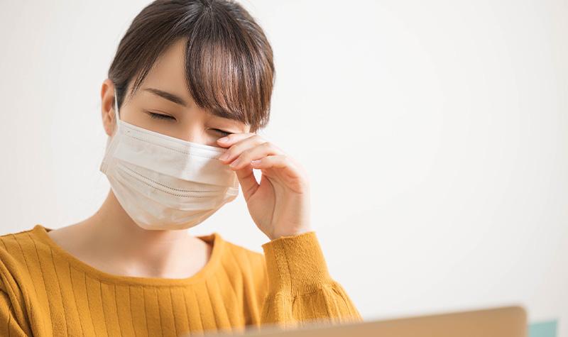 主な抗アレルギー点眼薬の一覧表<装用時の使用可否も>