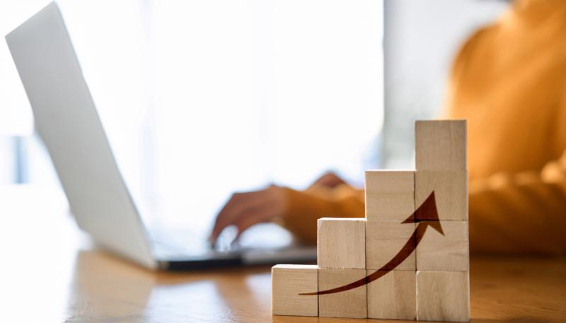 在宅ワークのためのスキルアップをイメージした写真