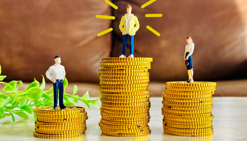 3名のお金の比較画像