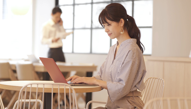 意外な転職先で働く薬剤師のイメージ写真