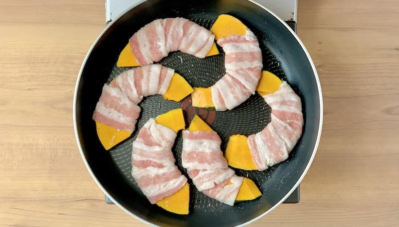 豚バラとかぼちゃの生姜肉巻き