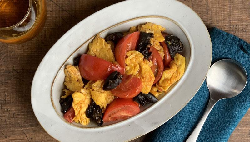 卵とトマトのオイスター炒め