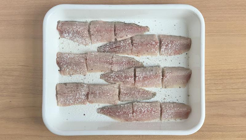 いわしとズッキーニのパン粉焼き