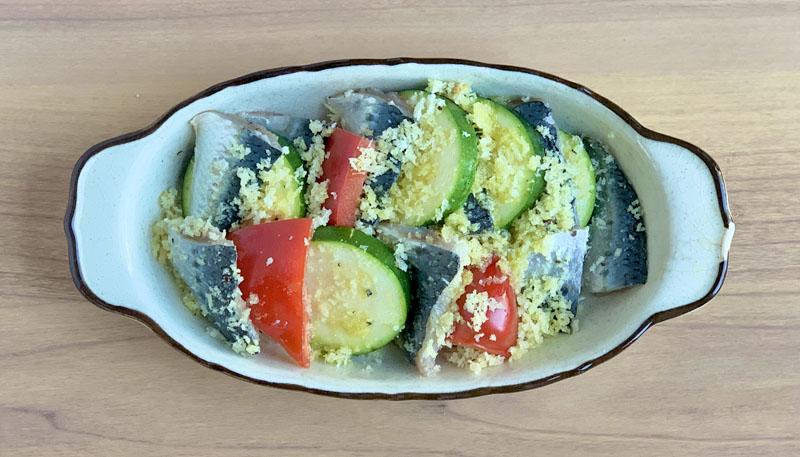 いわしとズッキーニのパン粉焼き