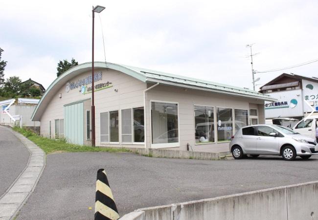 【田村市】≪新卒の方も歓迎！≫整形外科・耳鼻科・眼科と複数科目／薬剤師3～4名在籍し、有給などお休み取得もしやすい体制◎／在宅用の社有車もあり