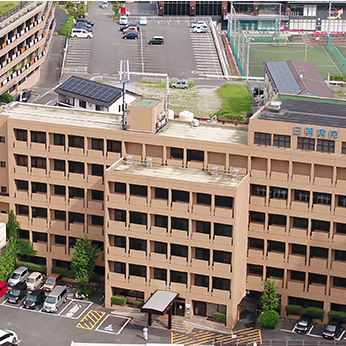 【北九州市小倉北区】＜完全土日祝休み/16:50終業/年間休日122日＞残業少なめ◎建て替えされたばかりの綺麗な病院です！