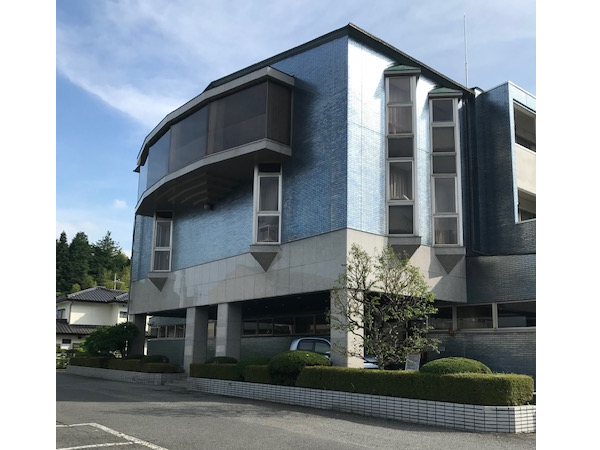 【矢板市】≪急募☆病院内の薬局長求人≫　年収600万円　ベテラン調剤助手さんがおり、安心の就業環境♪　ご自身の裁量で業務に臨めます！